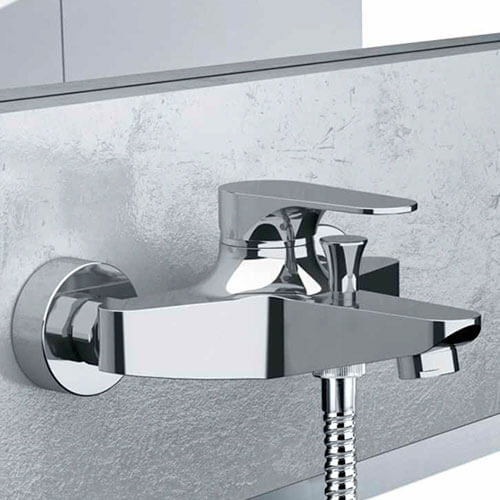 Смеситель для ванны и душа Remer Class line L05 хром