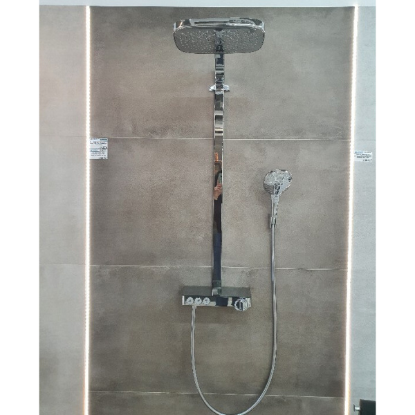 Душевая стойка Hansgrohe Raindance E 27127000 хром