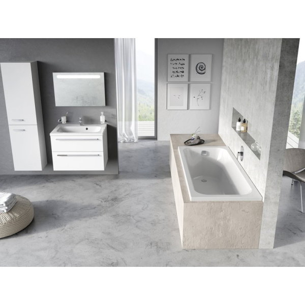 Акриловая ванна Ravak Chrome 170x75 белая с ножками и экранами Акриловая ванна Ravak Chrome 170x75 белая с ножками и экранами