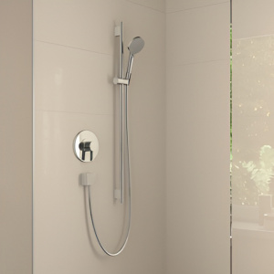 Душевая штанга с шлангом Hansgrohe Unica 28631000 хром Душевая штанга с шлангом Hansgrohe Unica 28631000 хром