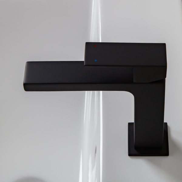 Смеситель для раковины AVS Cube черный матовый