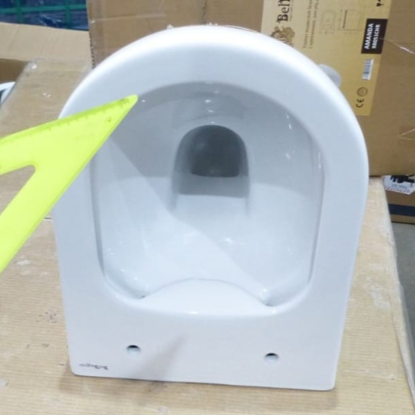 Унитаз подвесной Belbagno Amanda BB051CHR+BB051SC безободковый с микролифтом (УЦЕНКА)